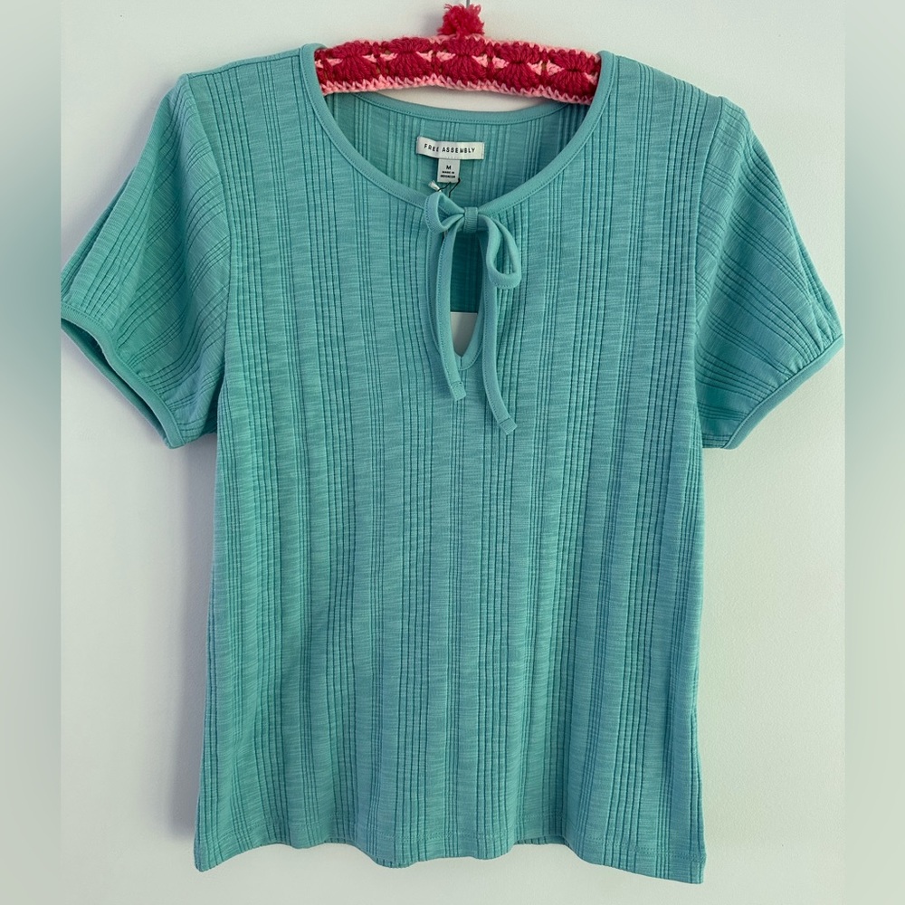 Aqua top
